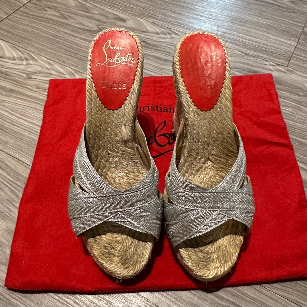 CHRISTIAN LOUBOUTIN Silver Glitter Accents Espadrilles Wedges LIKE NEW Size 6